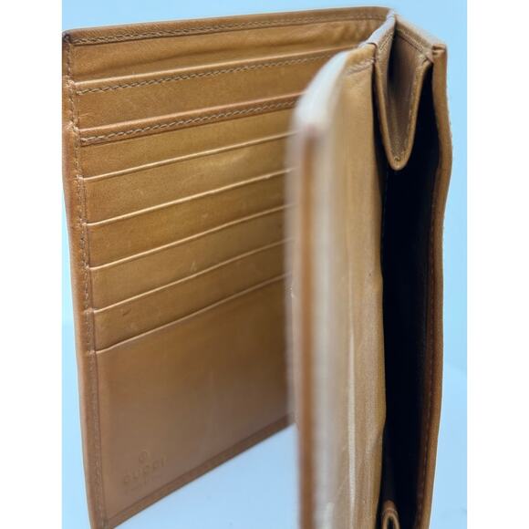 Authentic Gucci Vintage Leather Bifold Wallet with Web Stripe Detail - Picture 15 of 16